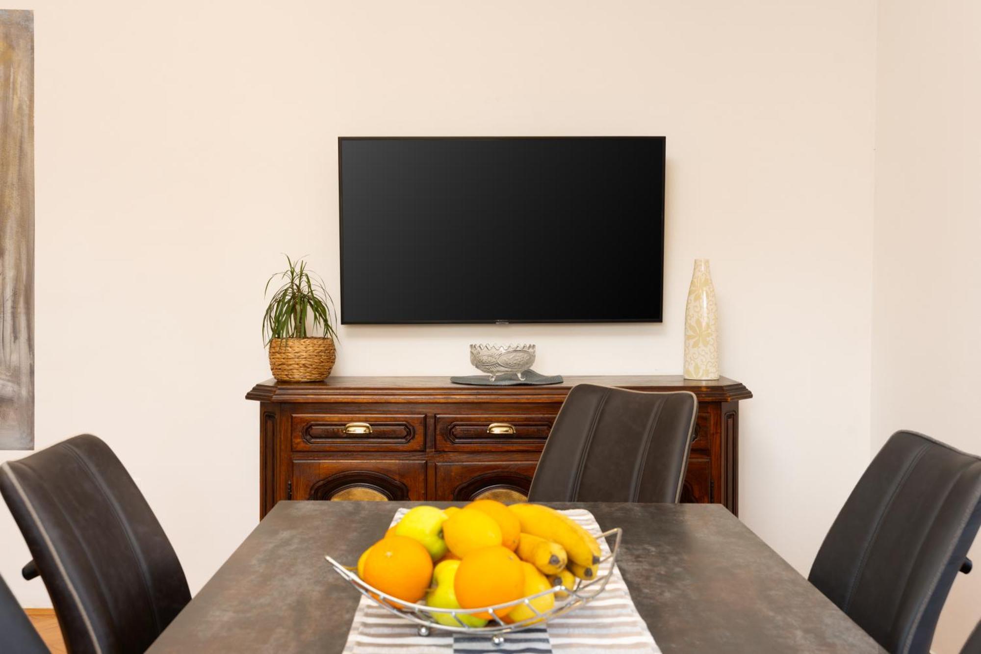 Artistic Luxury Flat With Colosseum View Apartment *