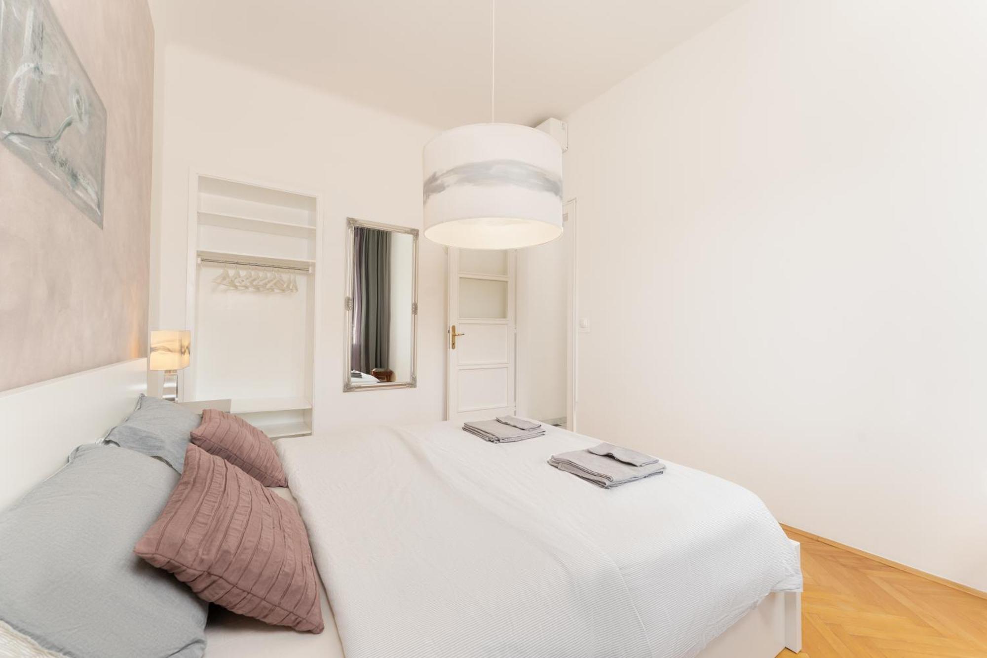 Artistic Luxury Flat With Colosseum View Apartmán